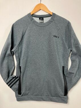 adidas Heather Gray Pullover with Black Accents Men Women